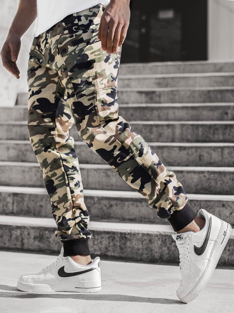 Férfi nadrág jogger Bézs – Terepmintás OZONEE O/11103