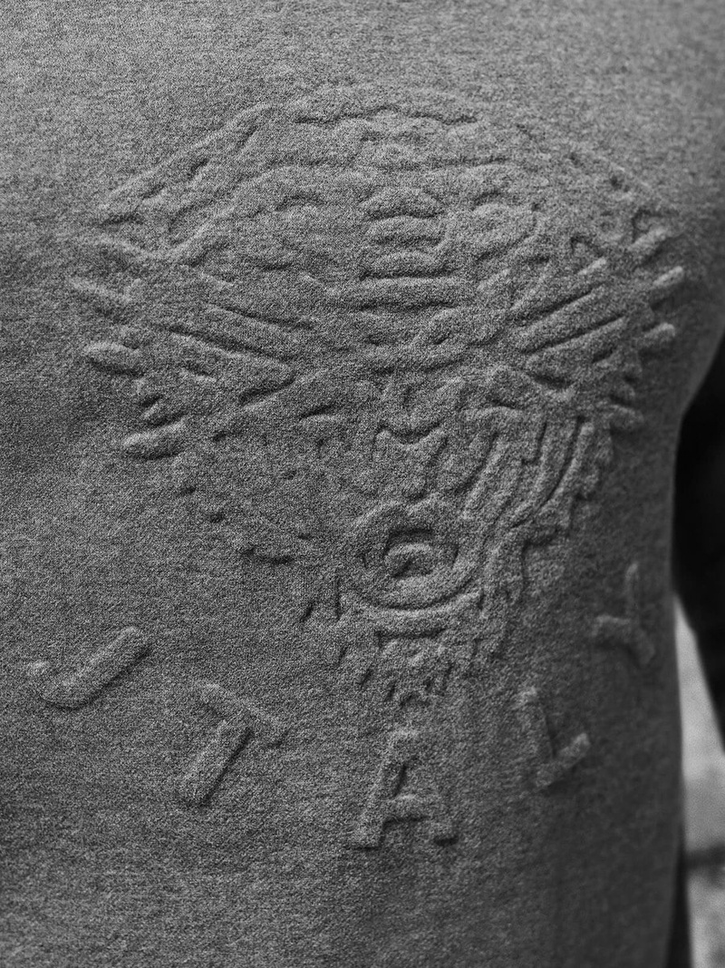 Férfi pulóver grafit OZONEE NB/MF2010