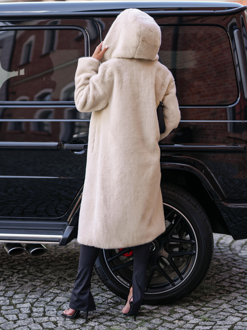 Női szőrme téli kabát bézs OZONEE JS/11Z8250